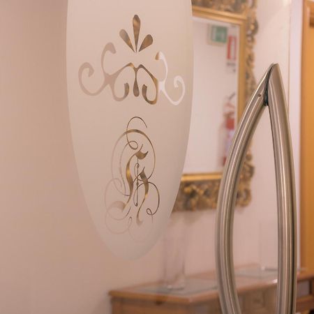 Ruggiero Park Hotel Vallo della Lucania Dış mekan fotoğraf