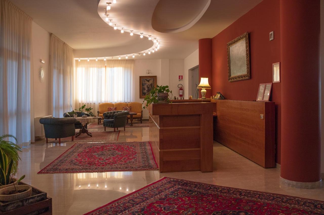 Ruggiero Park Hotel Vallo della Lucania Dış mekan fotoğraf