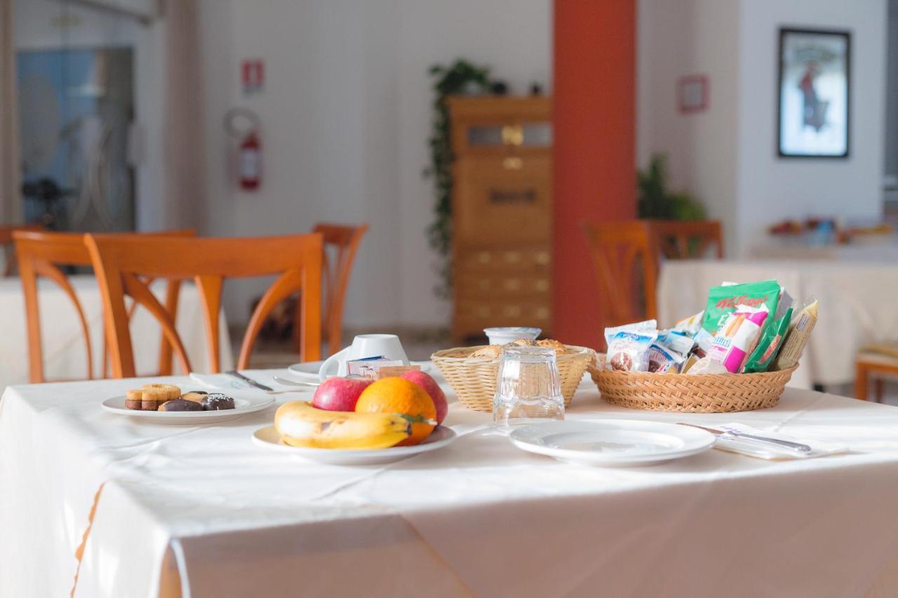 Ruggiero Park Hotel Vallo della Lucania Dış mekan fotoğraf